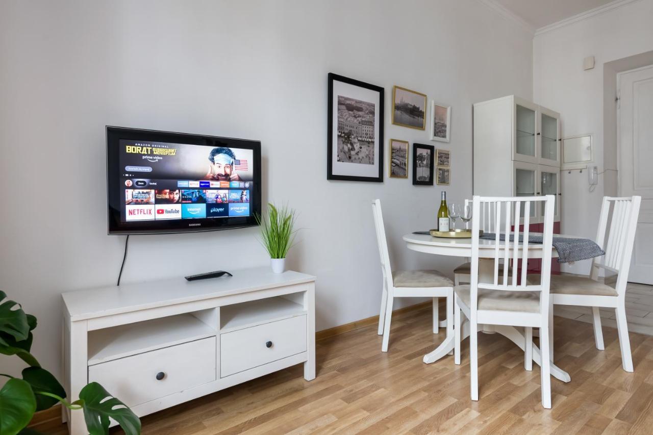 Discover Krakow Apartments - 3 Rakowicka St - Classic Apartments Near Main Station - Netflix Εξωτερικό φωτογραφία