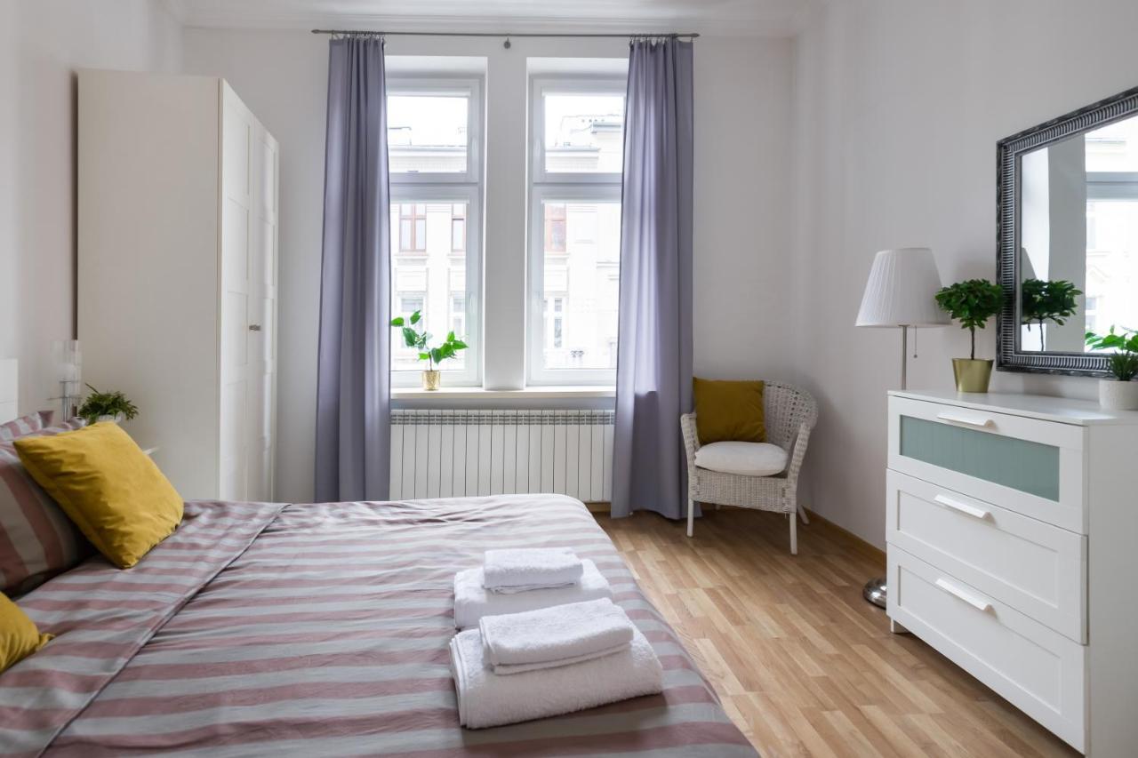 Discover Krakow Apartments - 3 Rakowicka St - Classic Apartments Near Main Station - Netflix Εξωτερικό φωτογραφία
