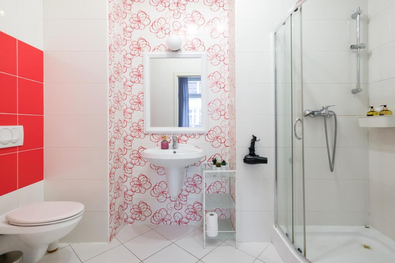 Discover Krakow Apartments - 3 Rakowicka St - Classic Apartments Near Main Station - Netflix Εξωτερικό φωτογραφία